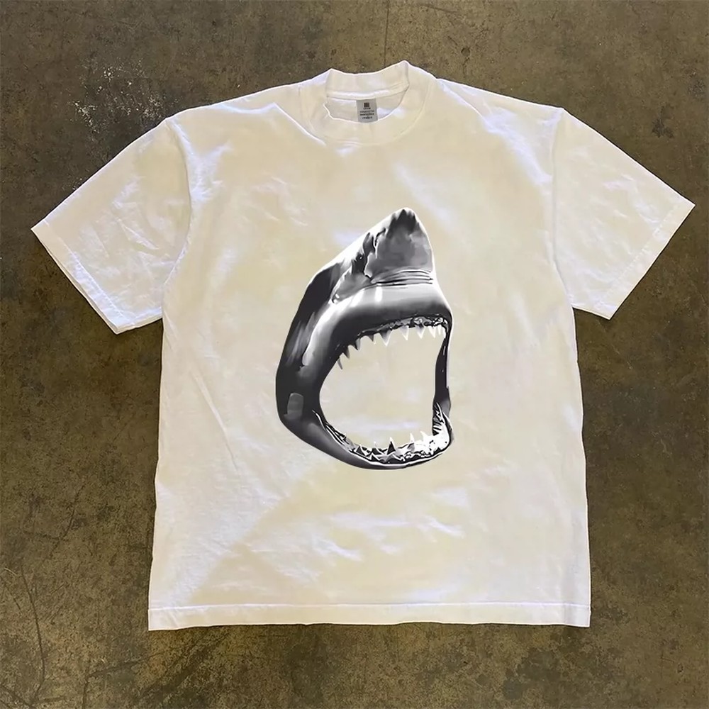 Great White Shark T-shirt Here - Women'S Young Fashion recensie en prijs