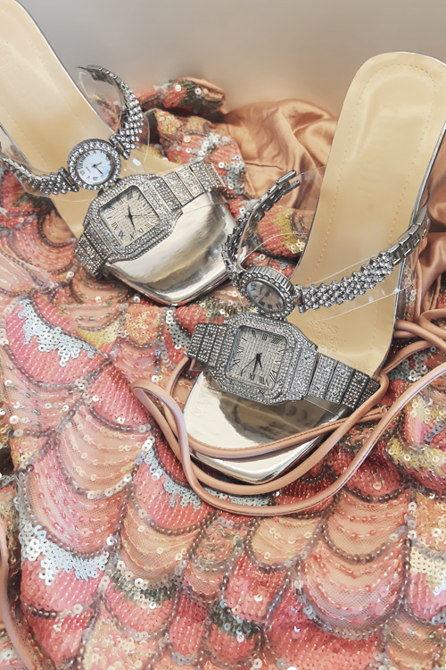 Origineel ontwerp Kristallen h - Fashion Women Watch recensie en prijs